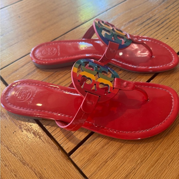 Tory Burch Red Sandals Multicolor Logo limited edition good condition , size 8.5 - Picture 3 of 4